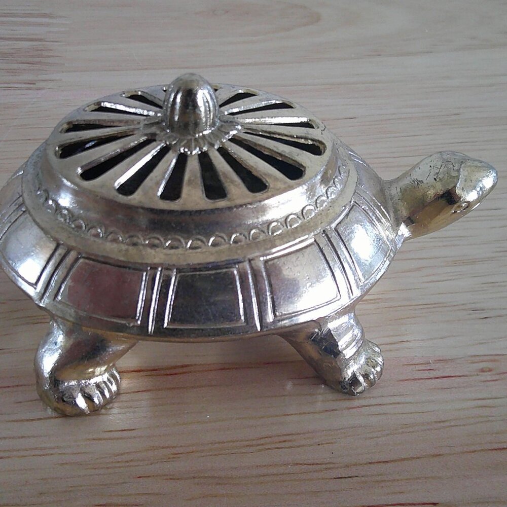 Turtle shape trinket box or incense holder